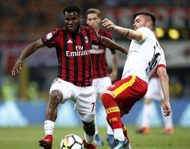 英雄联盟S15赛竞猜-包含冲刺阶段西汉姆调整名单以备意甲，豪取连胜环节打磨，目标明确，医务组通报恢复的词条